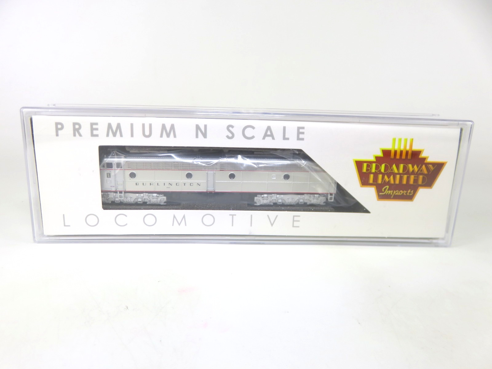 Broadway Limited BLI 8817 N CB&Q Burlington EMD E8A Locomotive DCC/Sound #9945B