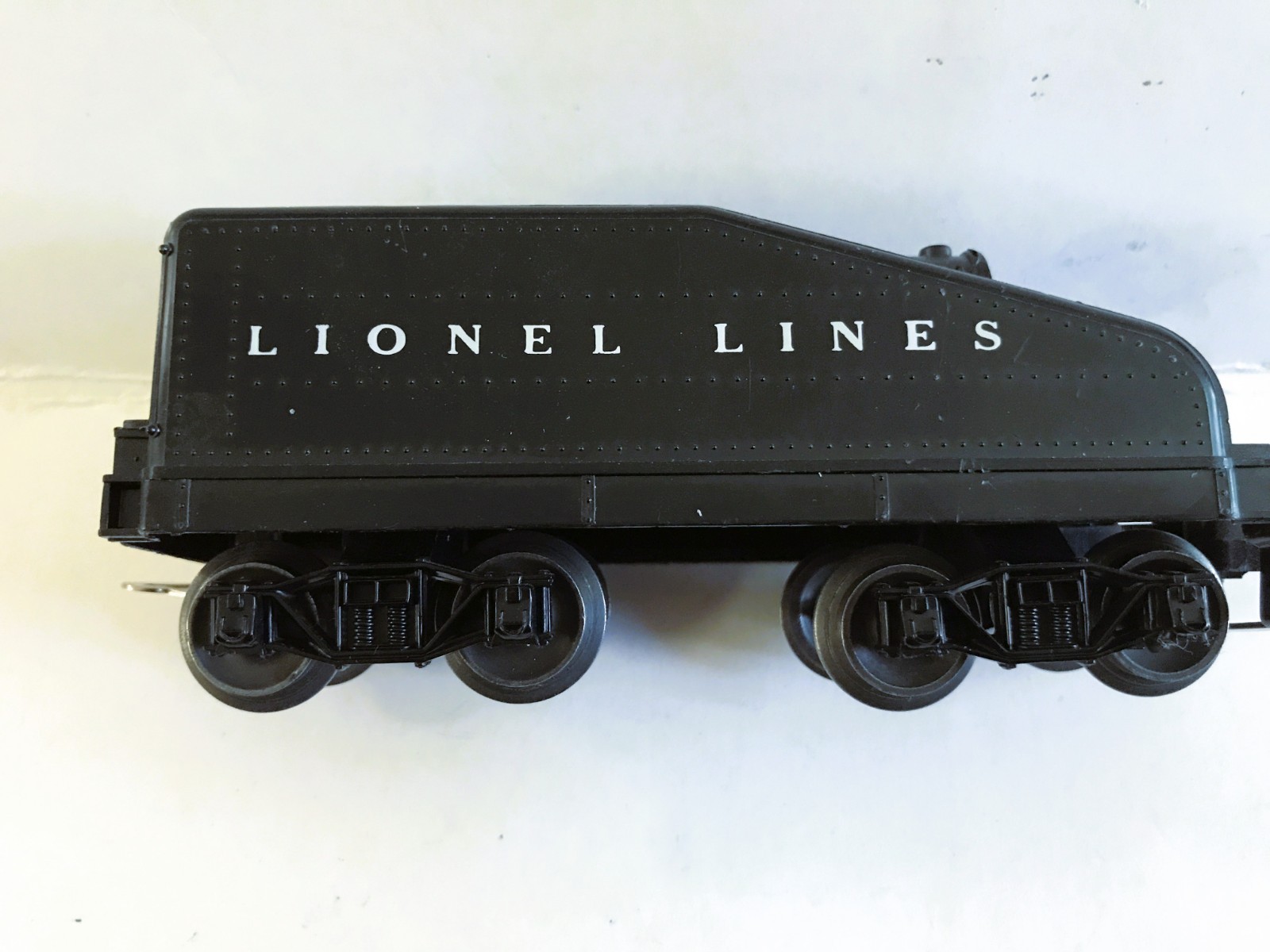 Locomotive Lionel 8302 with Sloped Tender