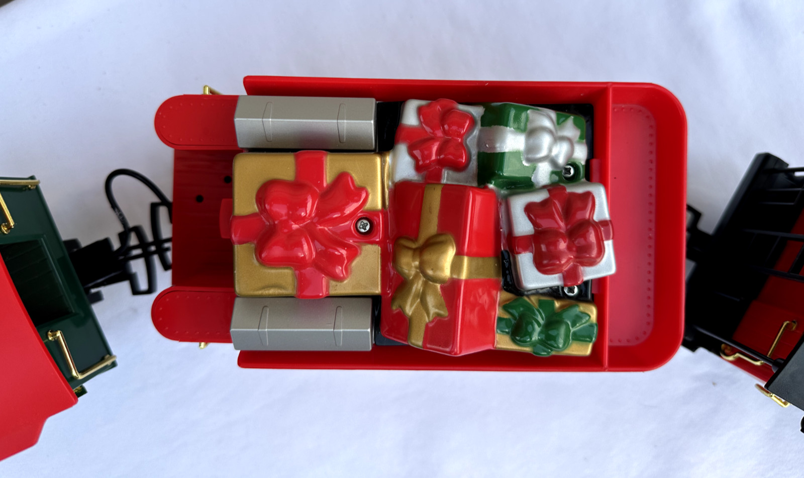 1999 Lionel “G” Gauge Holiday Train Set Locomotive