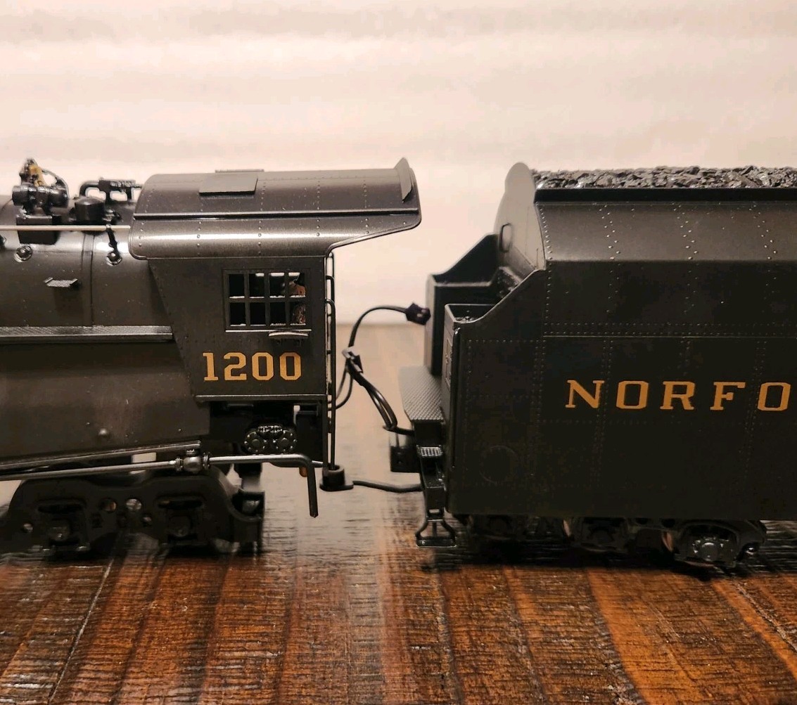 Vintage O-Gauge Brass 1200 Norfolk And Western Steam Locomotive & Tender RARE!!