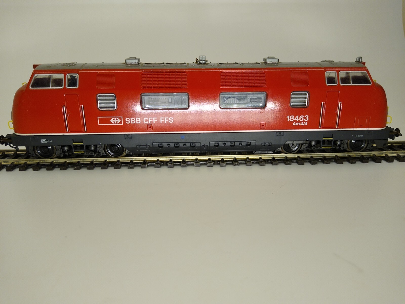 ROCO HO 43580 SWISS SBB AM4/4 and complete 12 car Liliput L222304 Balast train