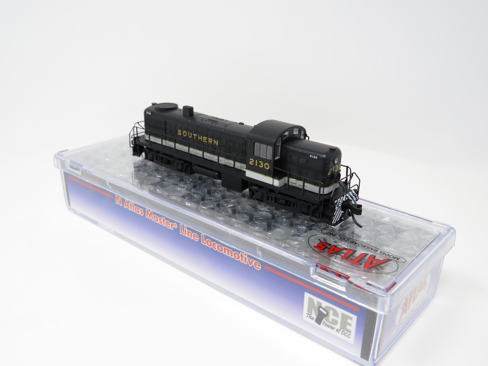 Atlas N 40005047 DCC Southern Railway #2130 RS-2 Diesel Switcher Locomotive