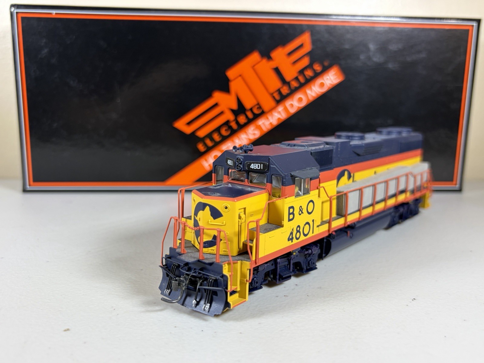 HO MTH DCC Sound Chessie System(B&O) GP38-2 #4801