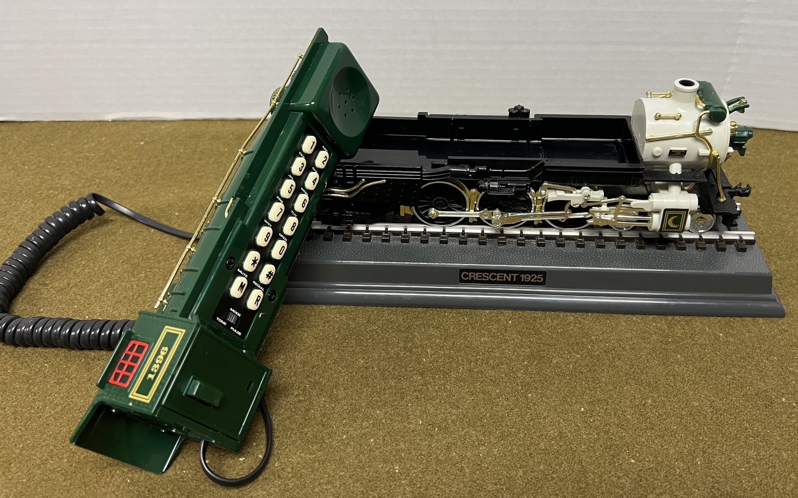 Vintage Crescent 1925 Telemania Train Locomotive Telephone Phone
