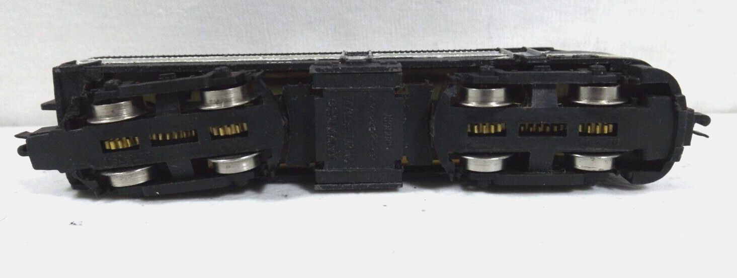 N gauge Arnold Rapido NYC FA-2 diesel engine in orig box (lot 1038)