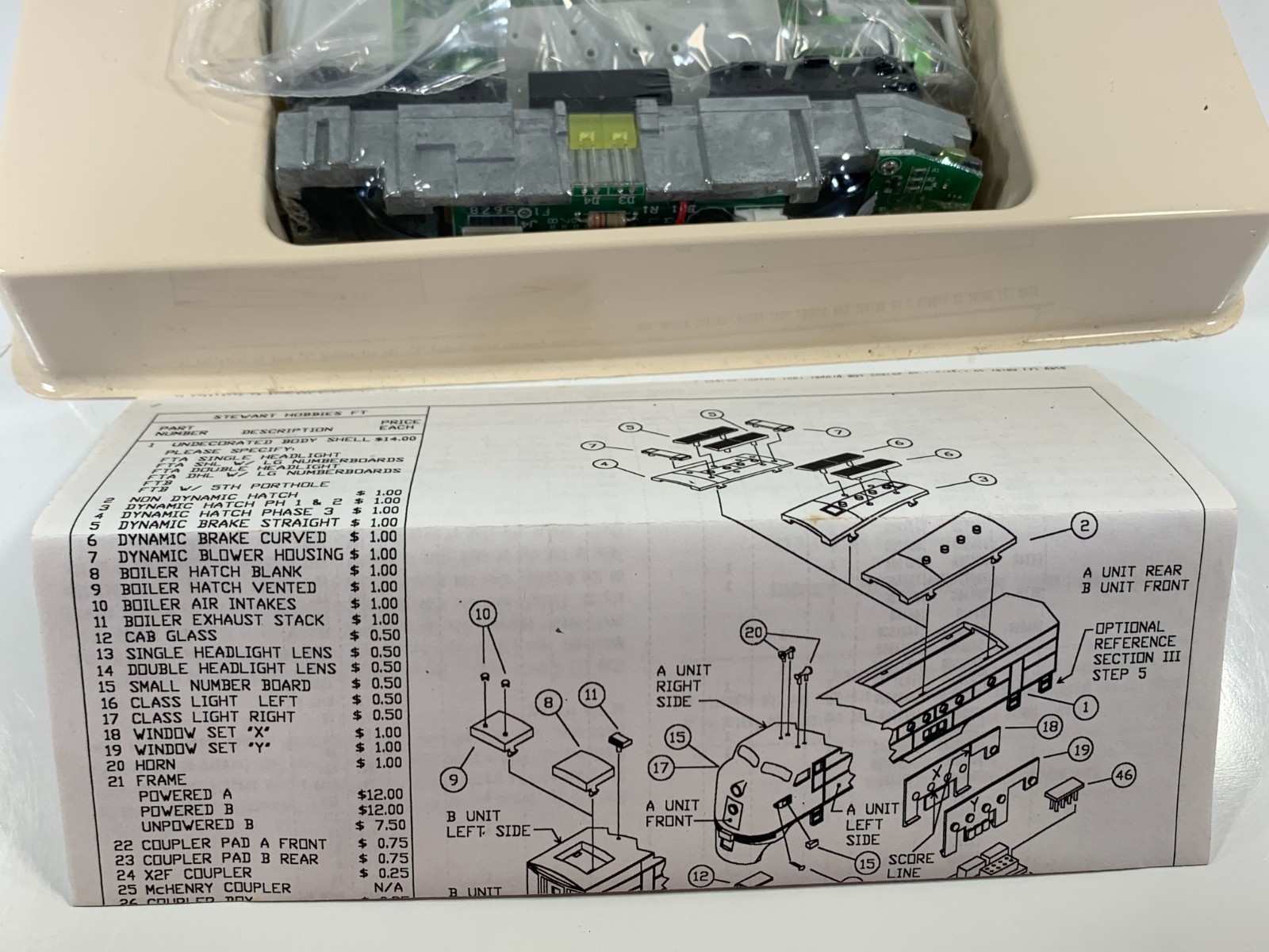 HO Stewart Hobbies 5003 FT AB Set Undecorated Diesel Kit (double headlights)