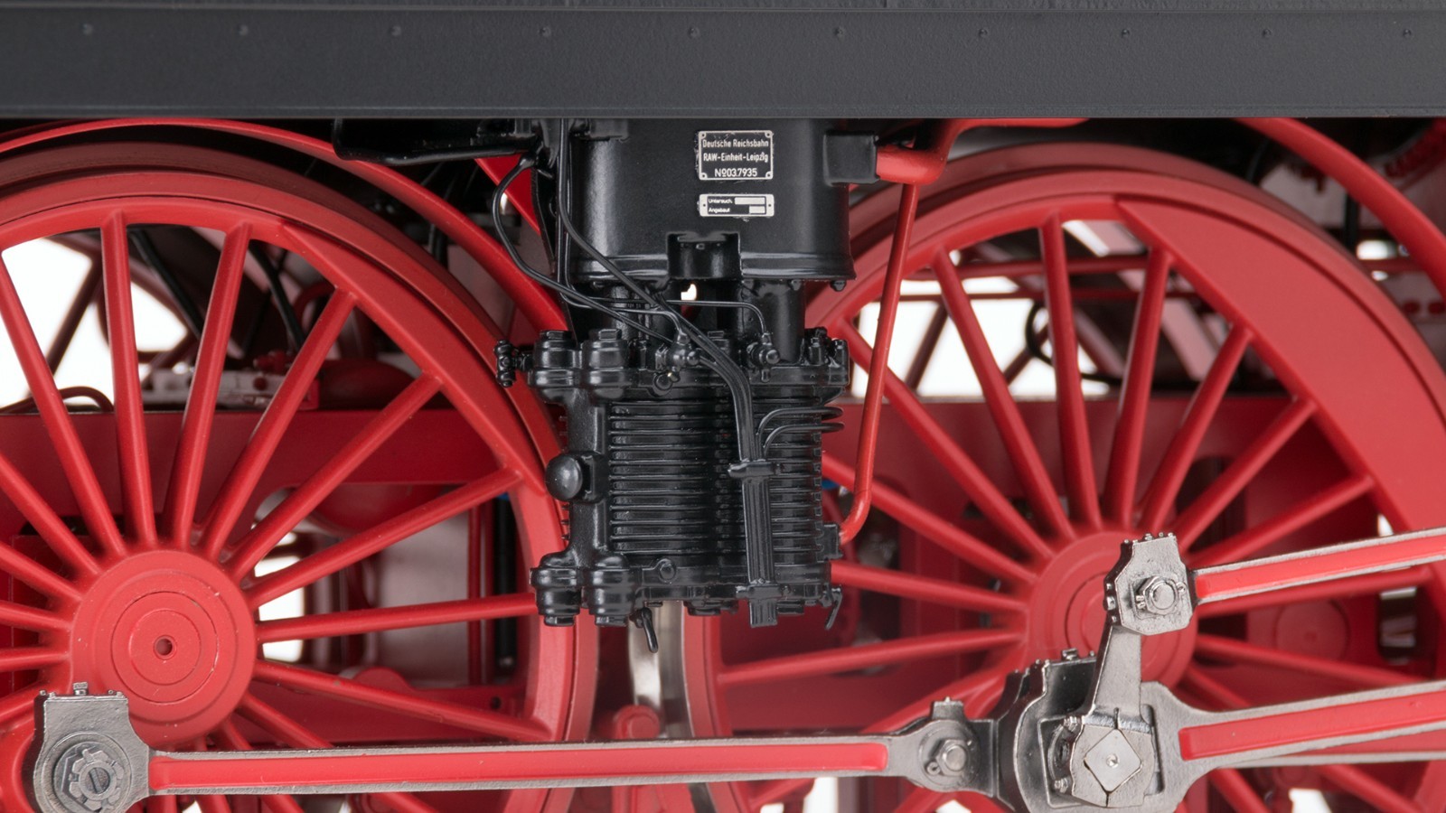 KM1 Gauge 1 Steam Locomotive BR 18 314 Digital, Various Versions