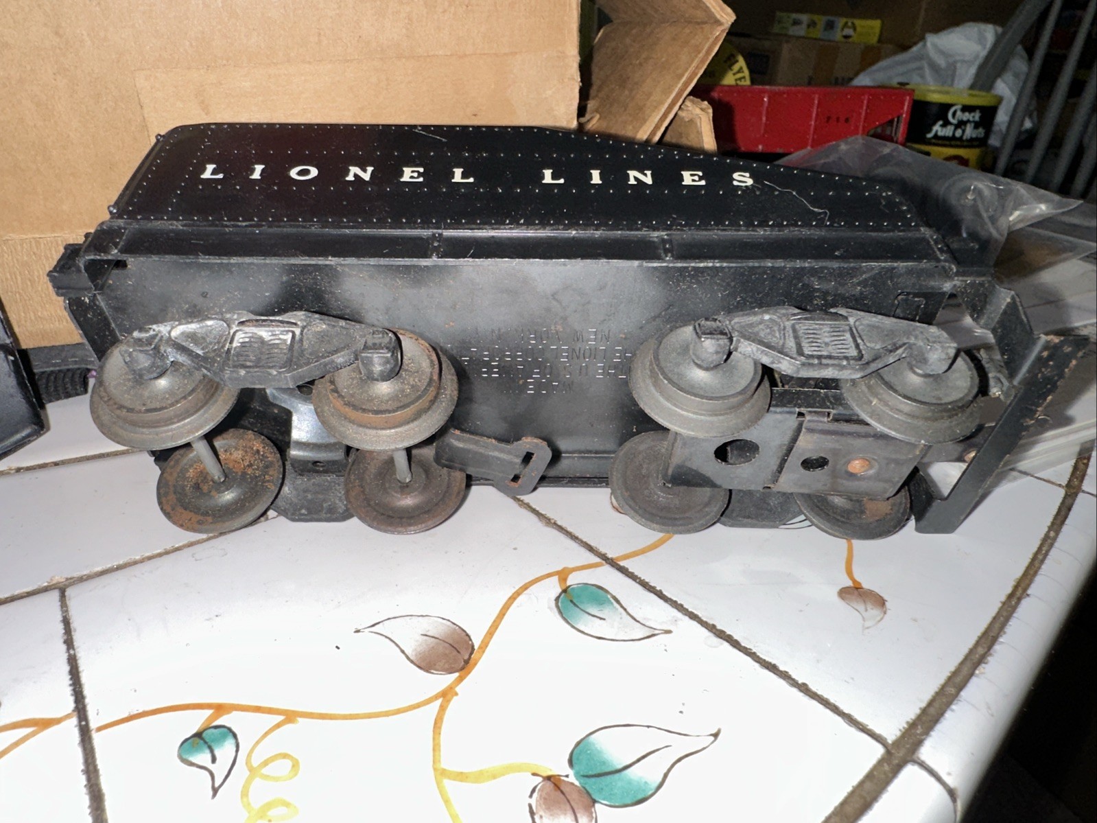 Lionel Postwar Set 1549 Switcher Set With 6262 Red Wheel Car