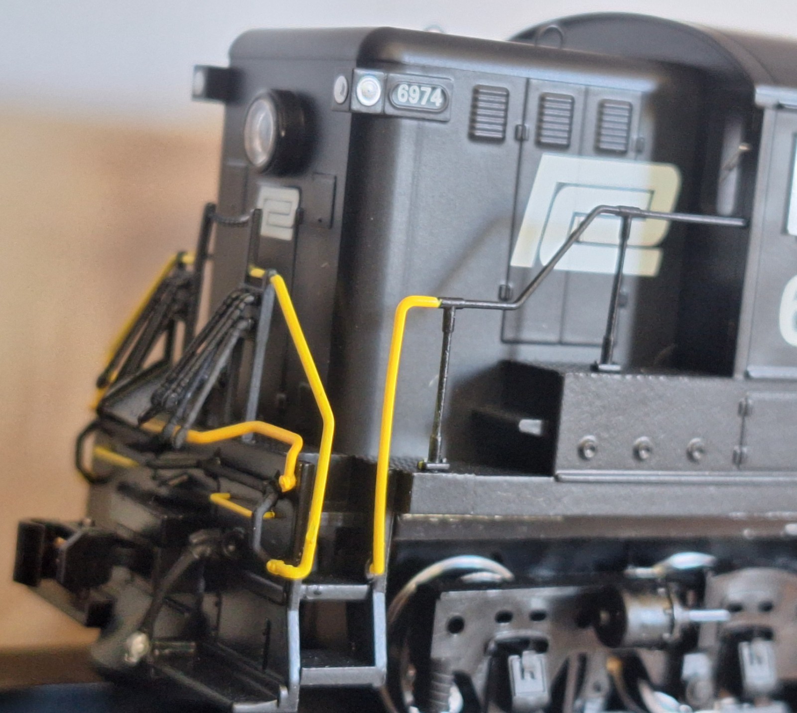 Bowser Executive Line #25112 HO Baldwin AS-616 Penn Central #6974 /LokSound