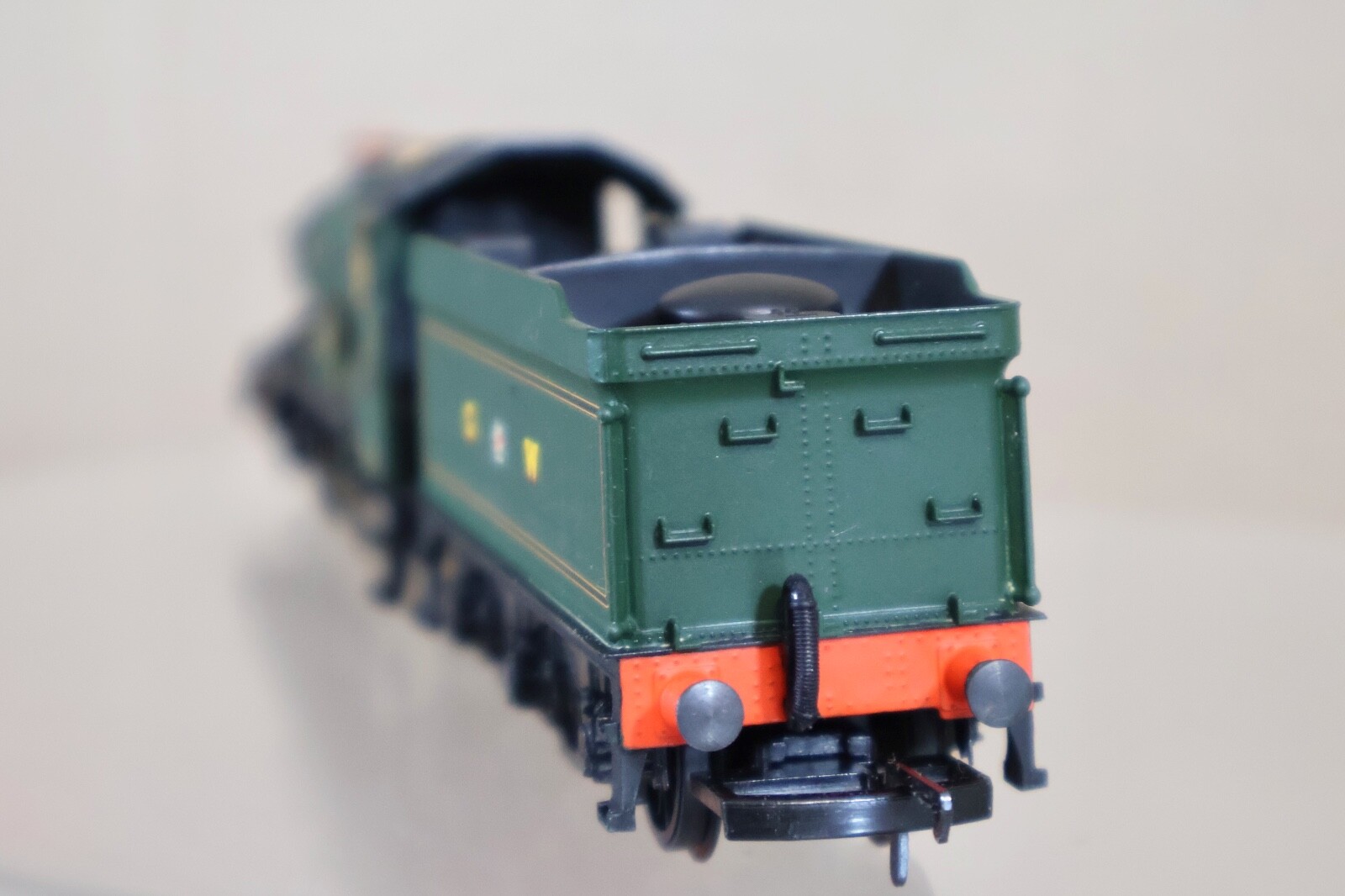 AIRFIX 54124 RE PAINTED GWR 4-6-0 CASTLE CLASS LOCO 4073 CAERPHILLY castle oj