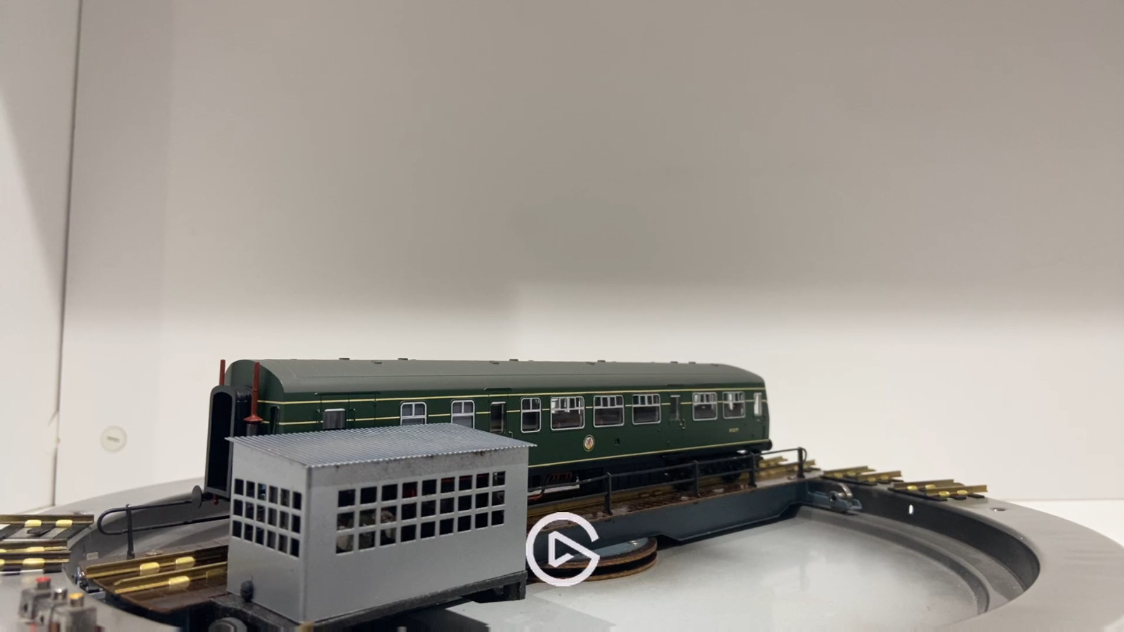 Bachmann Branch-line 32-286 Class 101 2 Car DMU BR Green DCC Ready 21 Pin