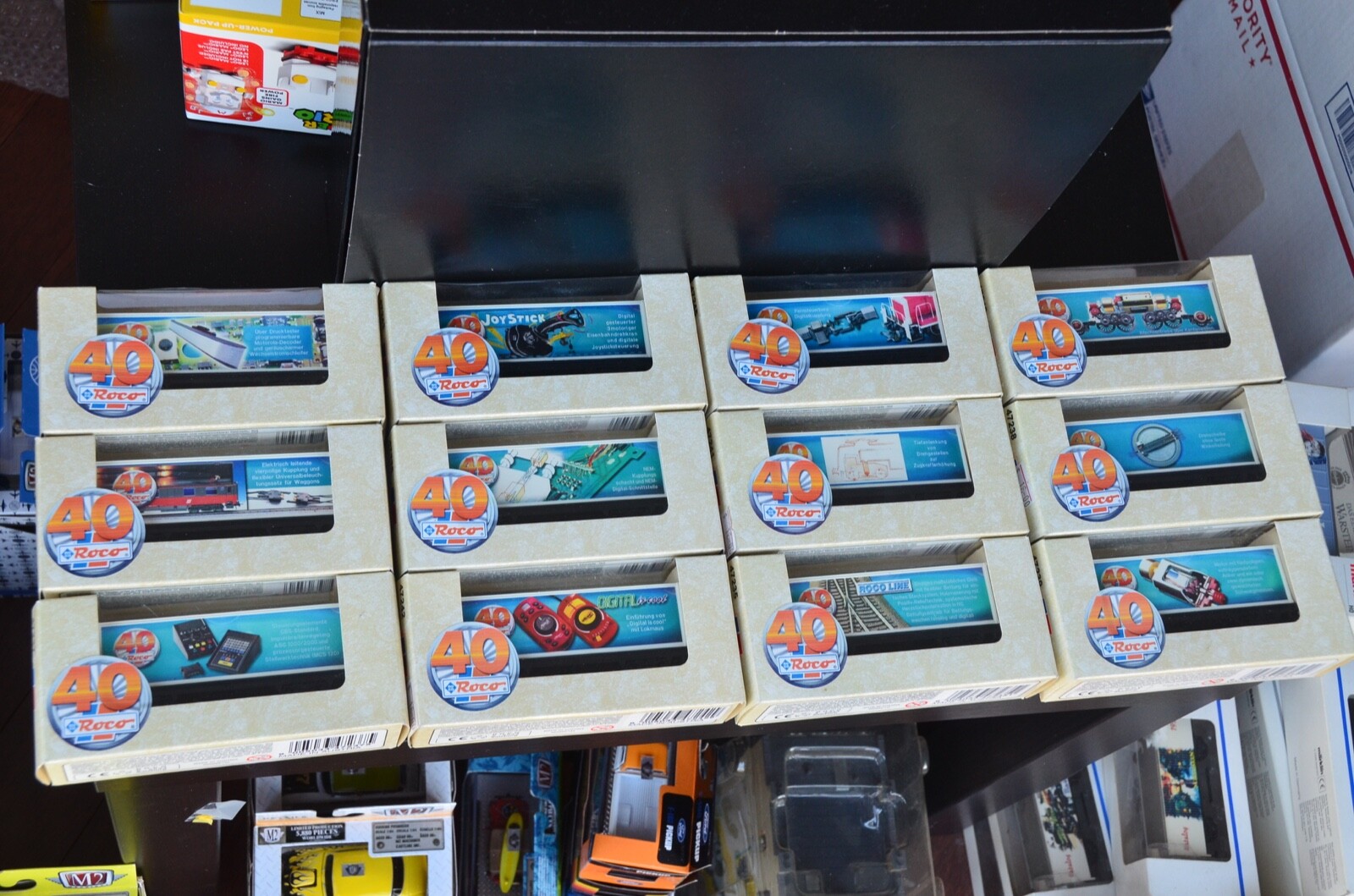Roco 40-YEARS ANNIVERSARY Calendar Wagon Set 12-Car HO