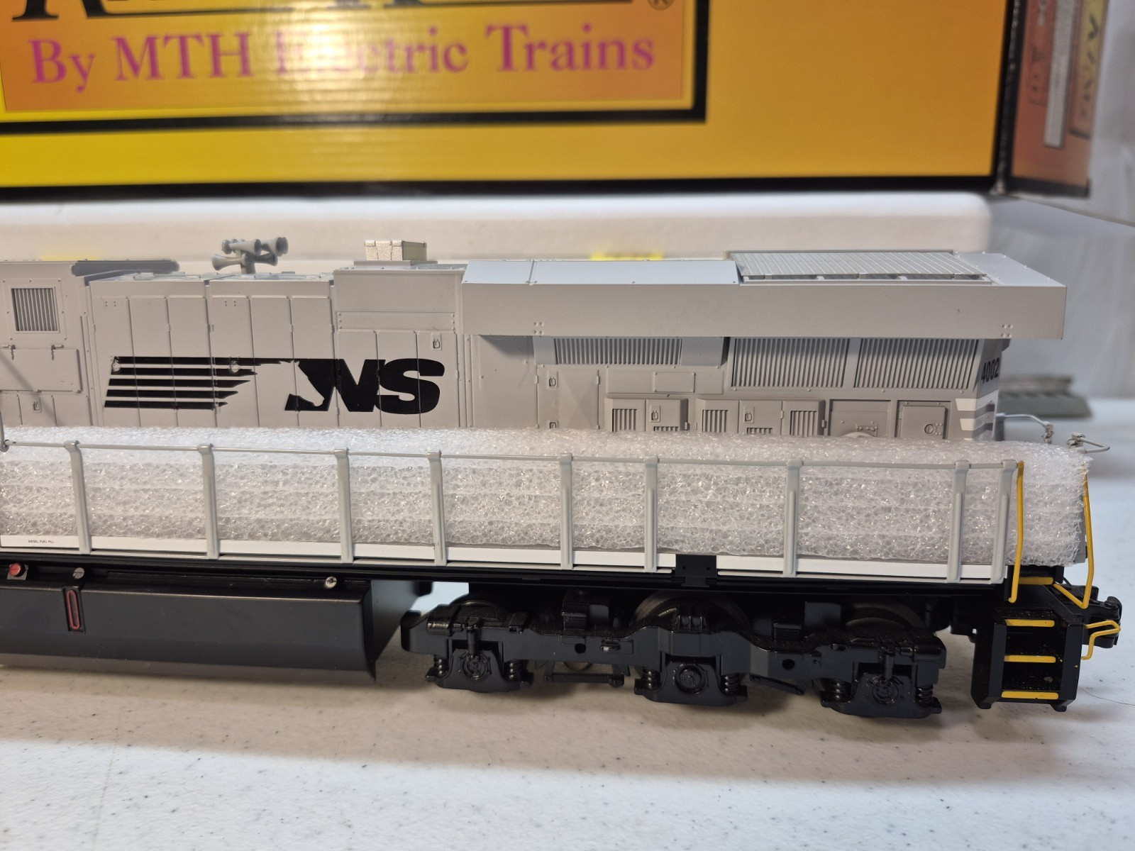 Rail King O Gauge 30-20434-1e Norfolk Southern ES44AC Imperial Diesel w/ PS3
