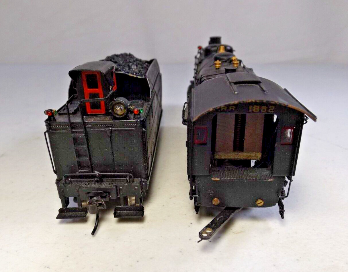 HO United Brass 2-8-2 steam engine in original box (lot BB234)