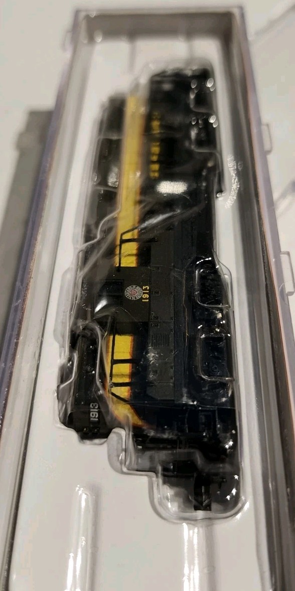 Atlas N Scale GP-9 Ph 2 Diesel Seaboard Air Line #1913