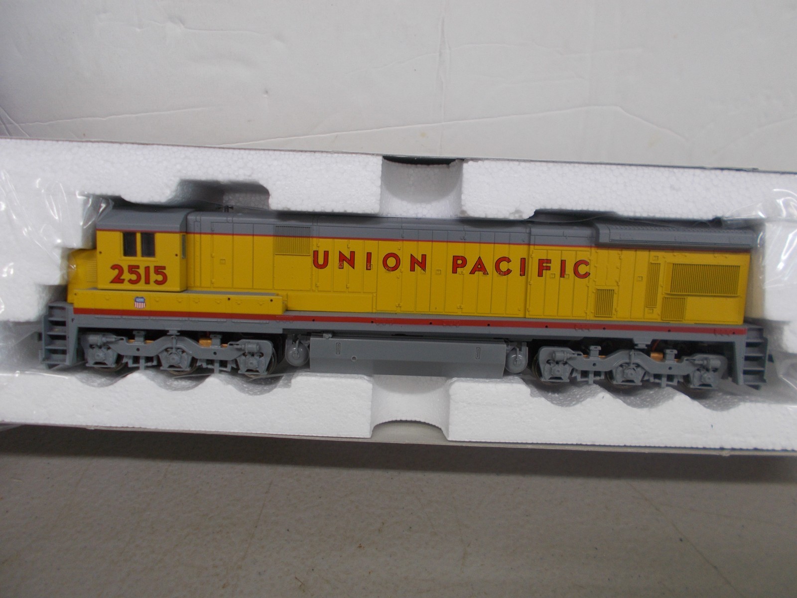 ATLAS # 8618 ~ UNION PACIFIC C30-7 LOCOMOTIVE # 2515~ NIB ~ DCC PLUG ~ HO SCALE