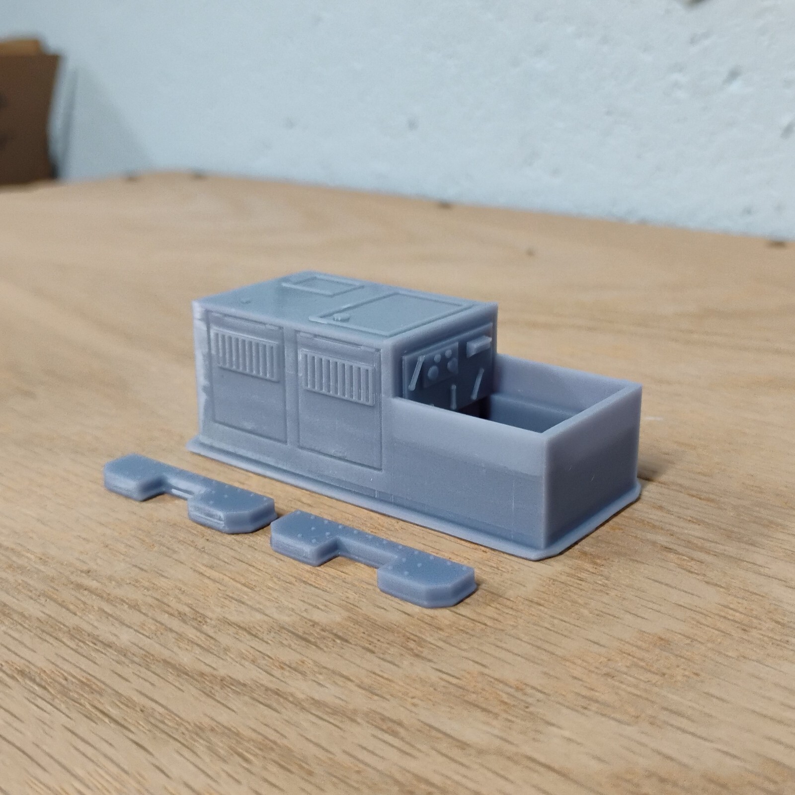 On18 DIESEL LOCO kit #3. For the Kato 11-109 chassis. RESIN 3D Print. NEW!