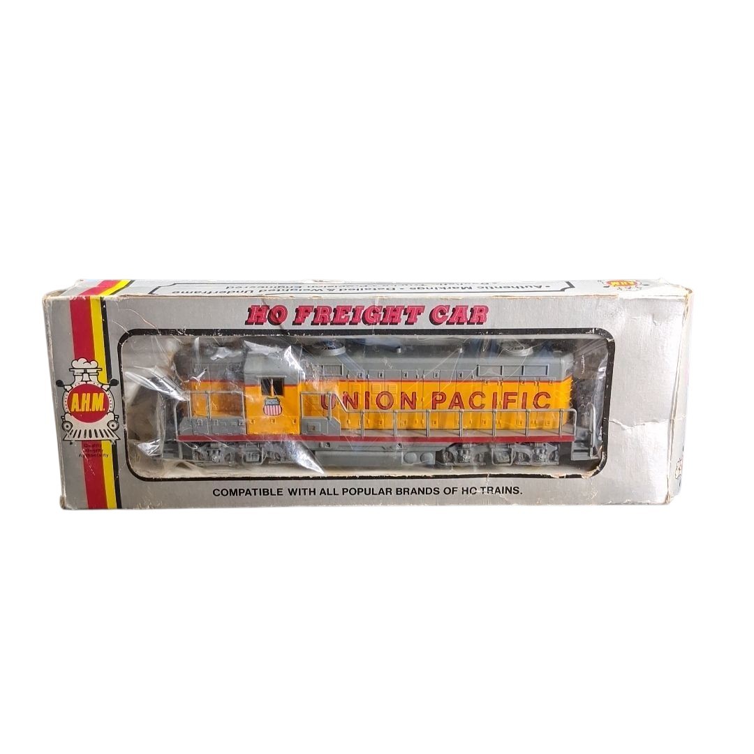 Vintage HO Gauge AHM Union Pacific GP18 Diesel Locomotive