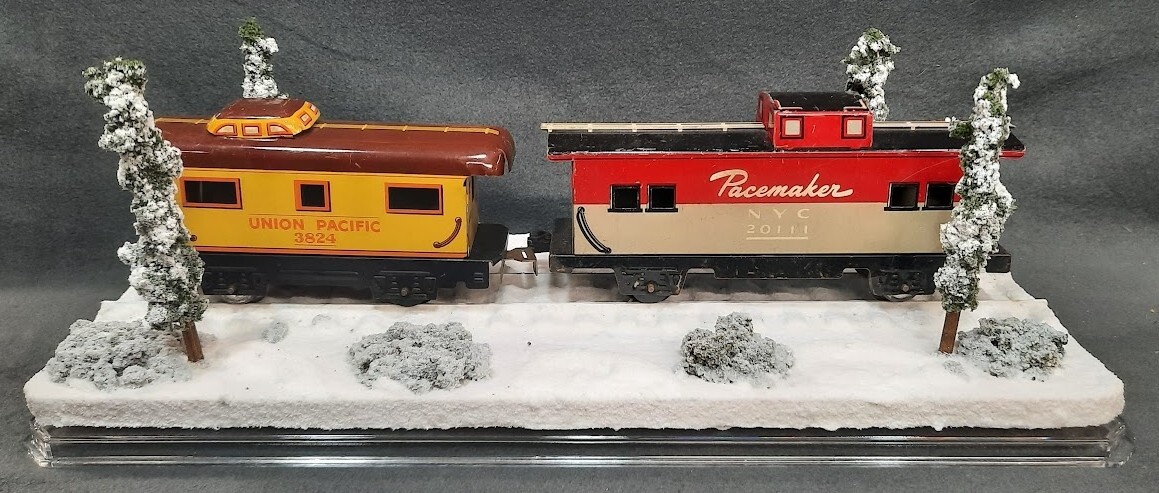 O SCALE – 16″ SINGLE TRACK – “WINTER SCENE” DISPLAY CASE- FOR ANY O SCALE TRAINS
