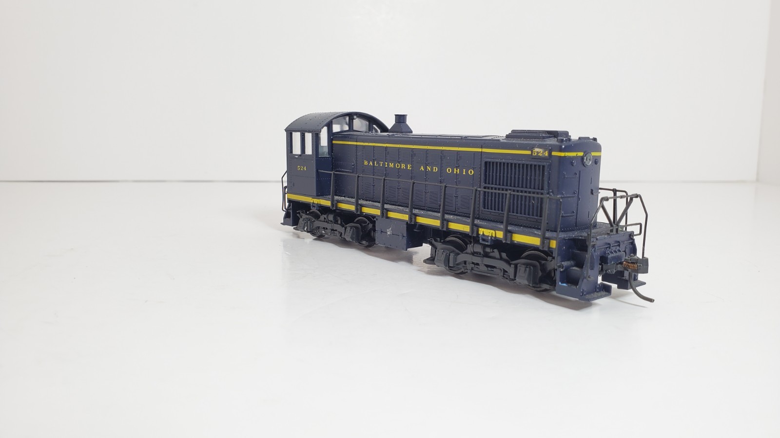 Ho Atlas Baltimore and Ohio Alco S2 Diesel Switcher Locomotive
