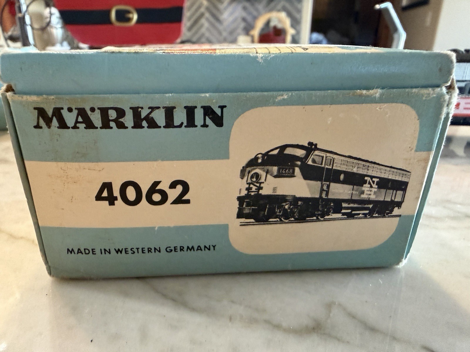 Marklin HO “New Haven” F7 Diesel Locomotive Set # 3062 & 4062