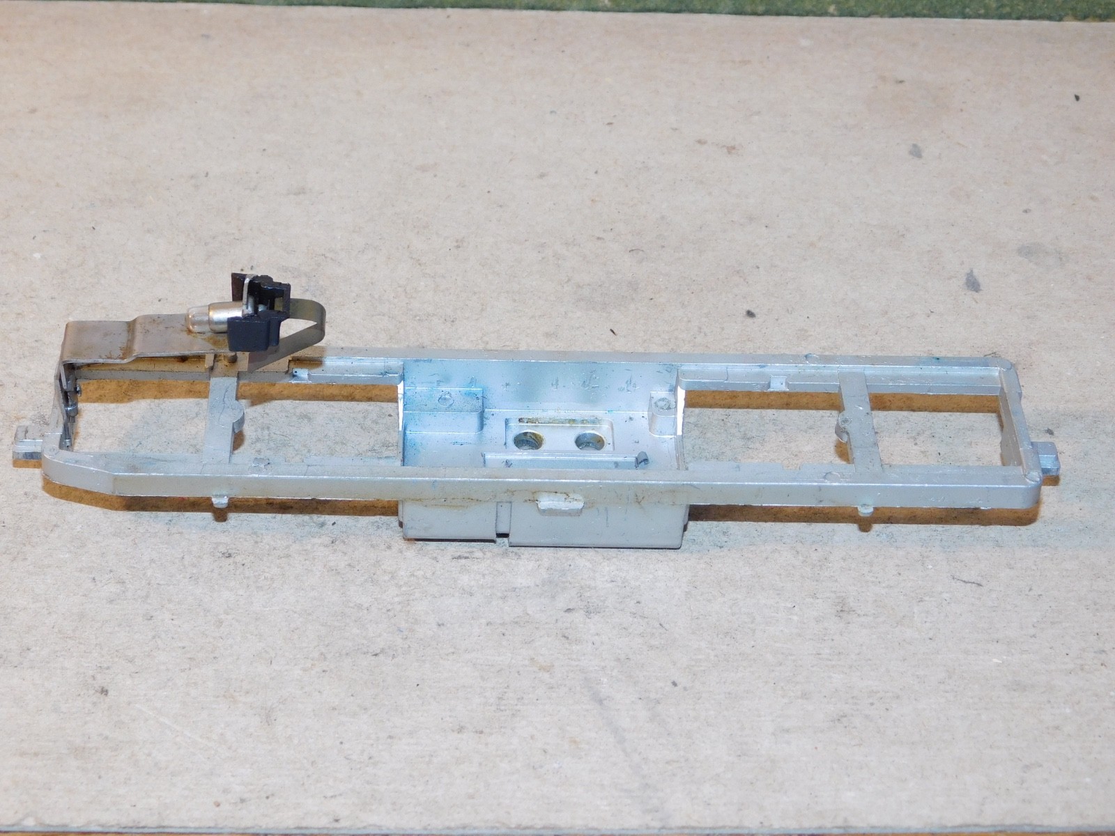Athearn HO Parts F7A F7B Silver Locomotive Frame w/ Headlight Bracket