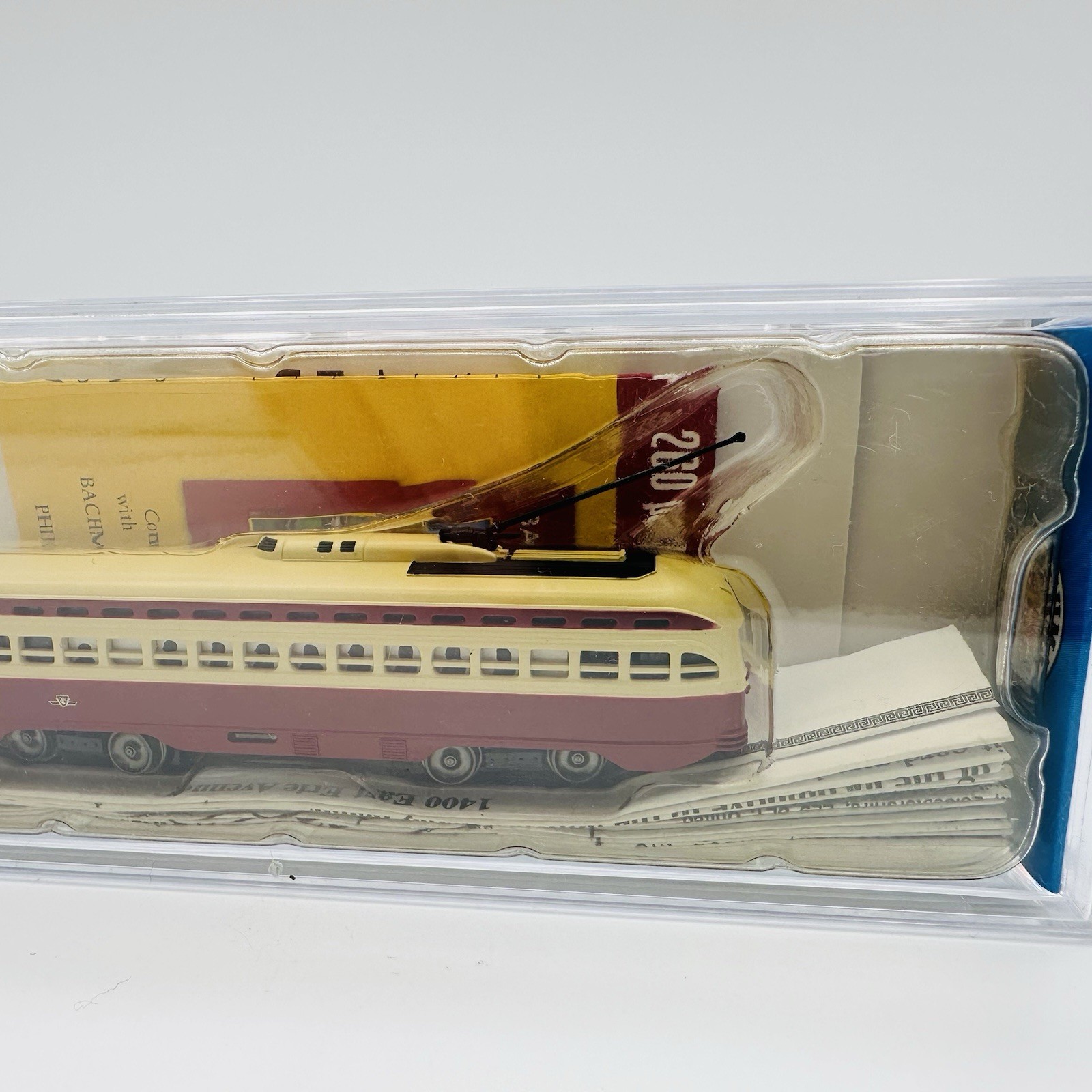 NEW Bachmann 62993 N Scale TORONTO TRANSIT PCC Trolley Lighted Streetcar