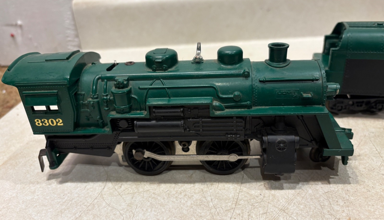 Vintage Lionel #8302 Green Steam Engine w/”Southern” Coal Tender Car