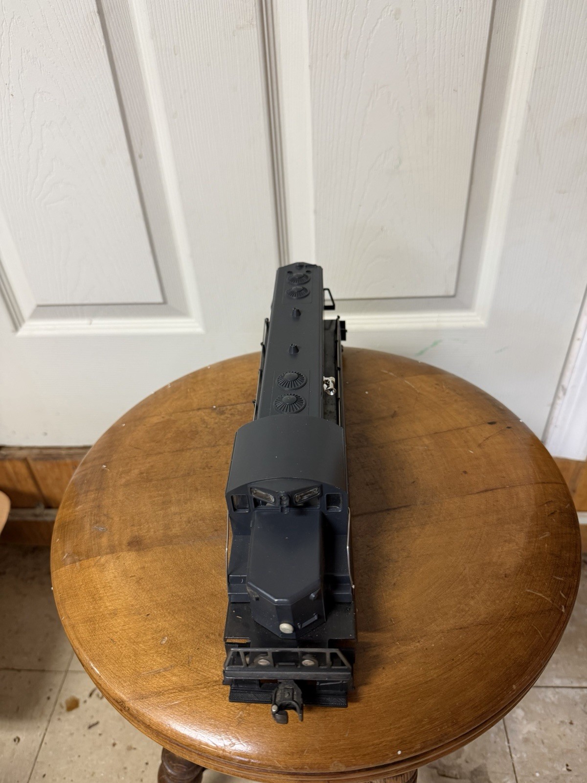 Lionel 6-8360 O Gauge Long Island GP20 Diesel Locomotive