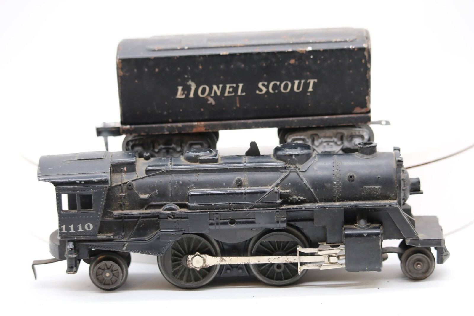 Lionel 1110 Die-cast 2-4-2 Locomotive & Lionel Scout Tender TESTED O Gauge 1:48