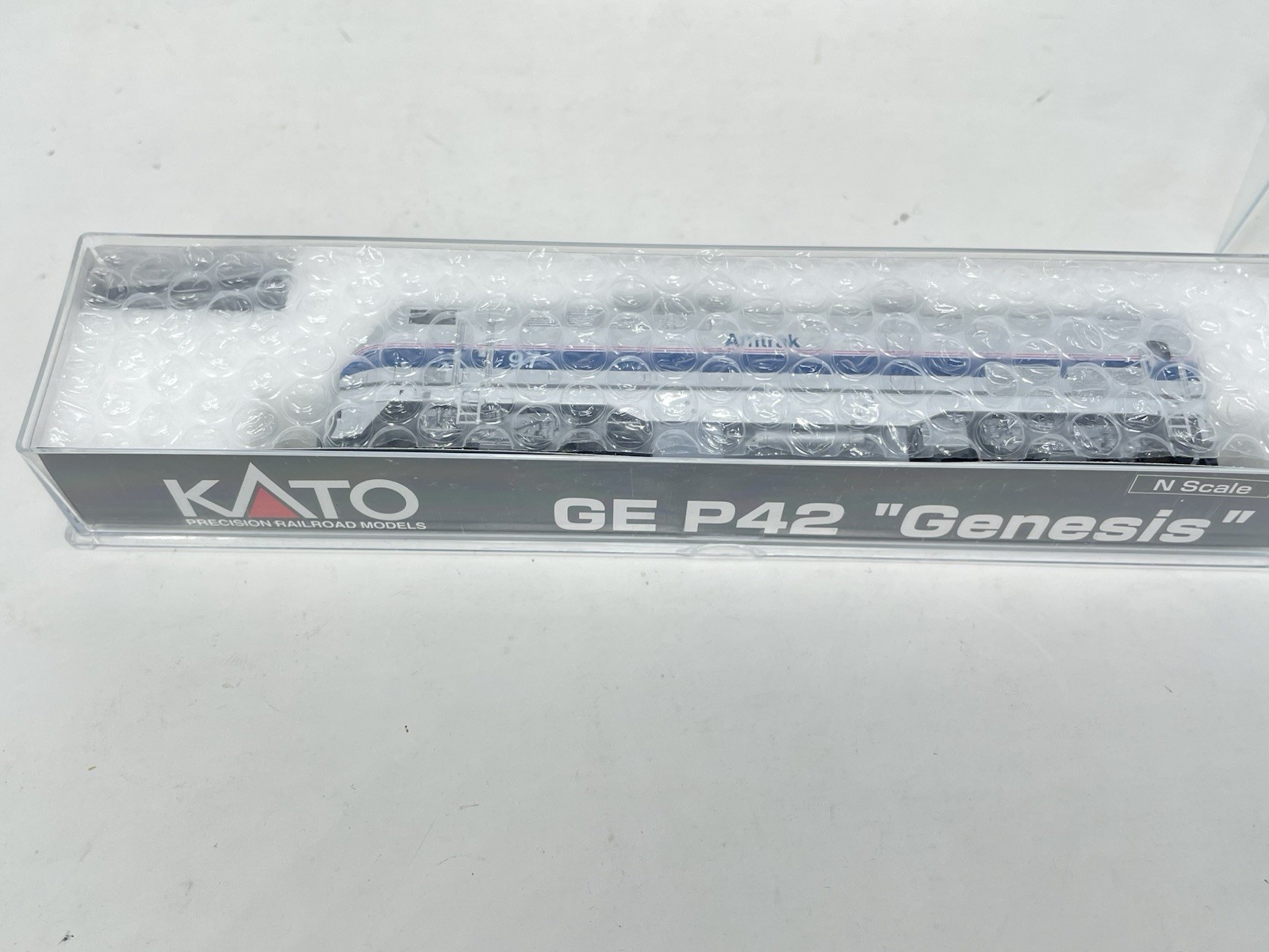 Kato N Scale GE P42 Genesis Amtrak Phase IV 176-6002 #97 Unused