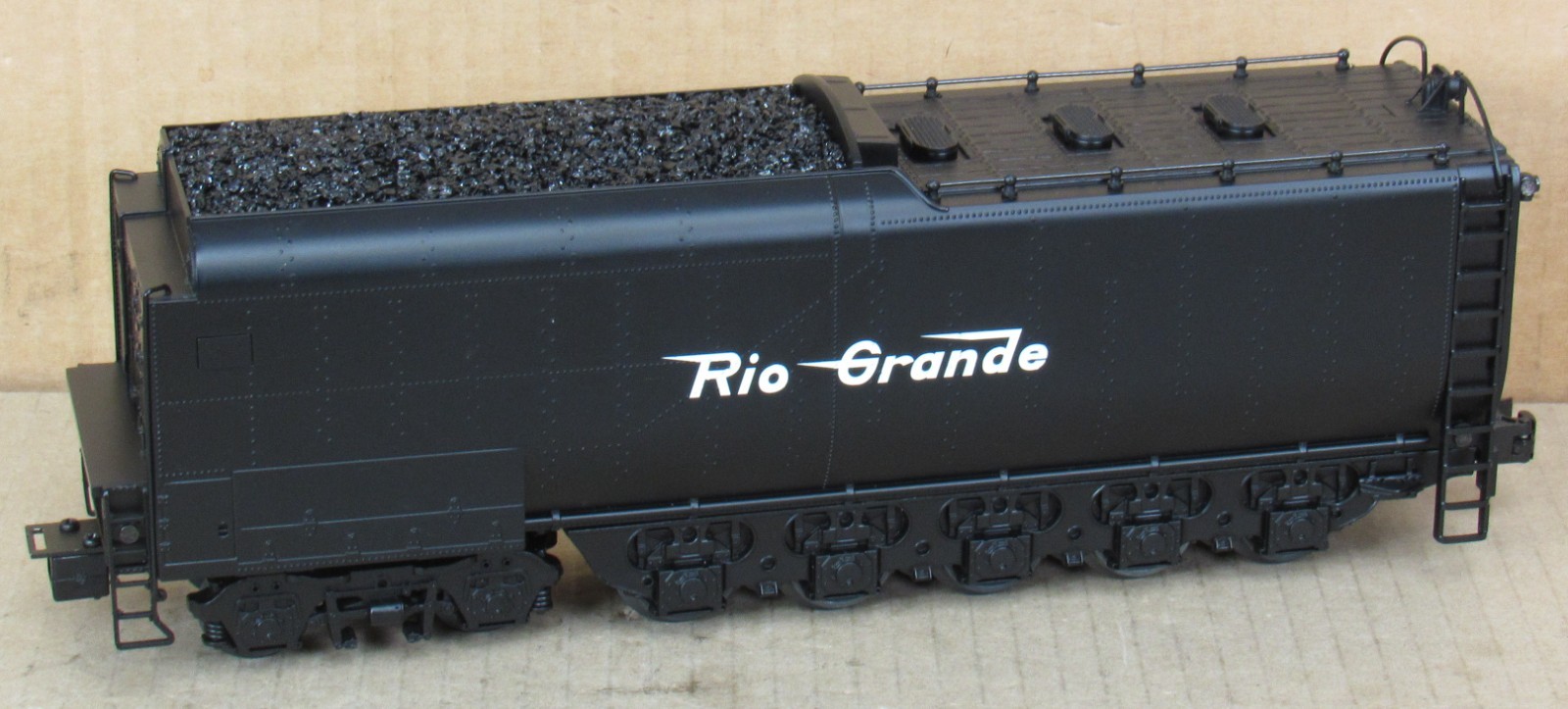 Lionel 38009 Rio Grande 4-6-6-4 “Challenger” Steam Engine w/TMCC/RS O-Gauge LNIB