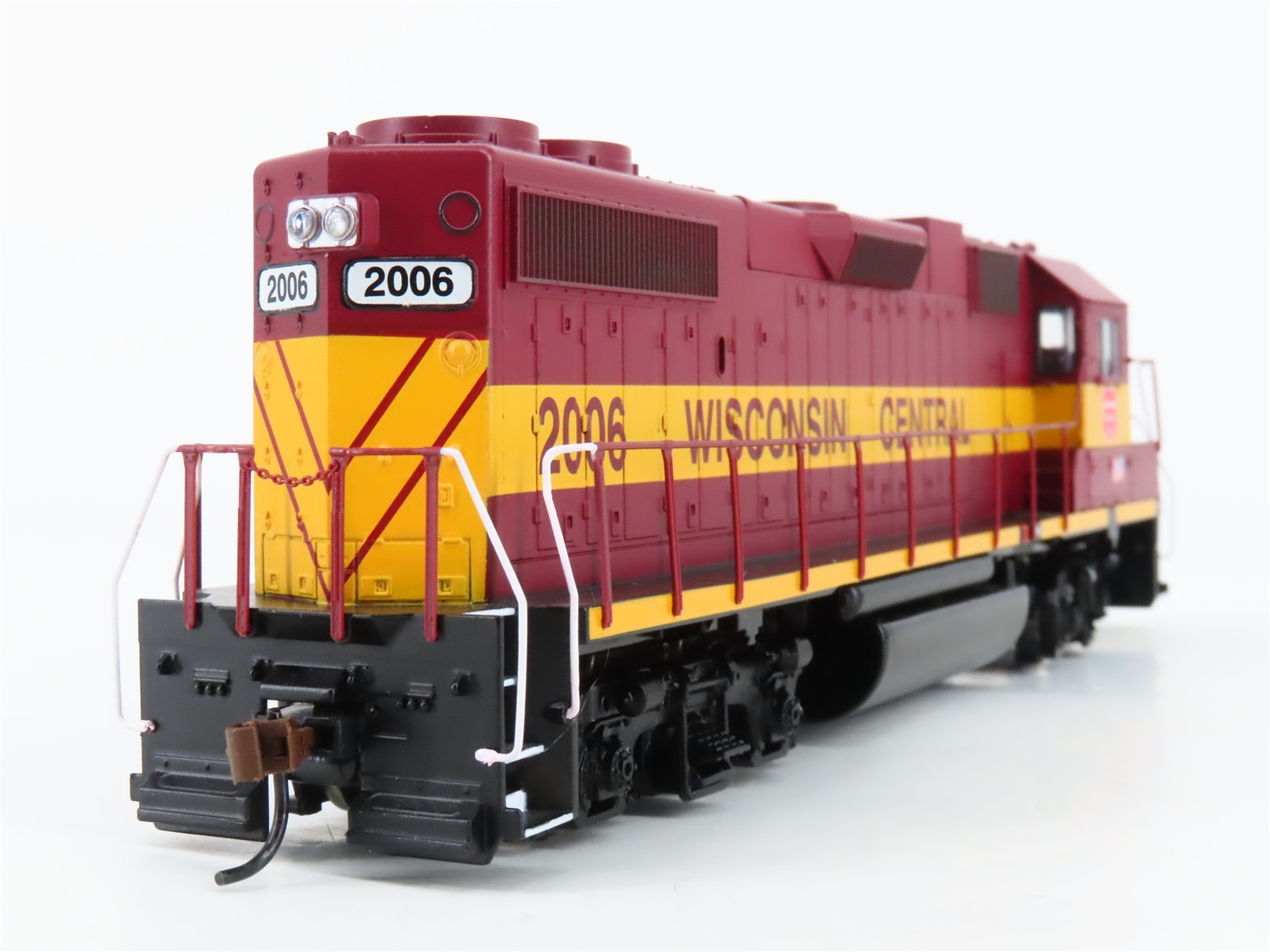 HO Scale Athearn 79993 WC Wisconsin Central EMD GP38-2 Diesel Locomotive #2006