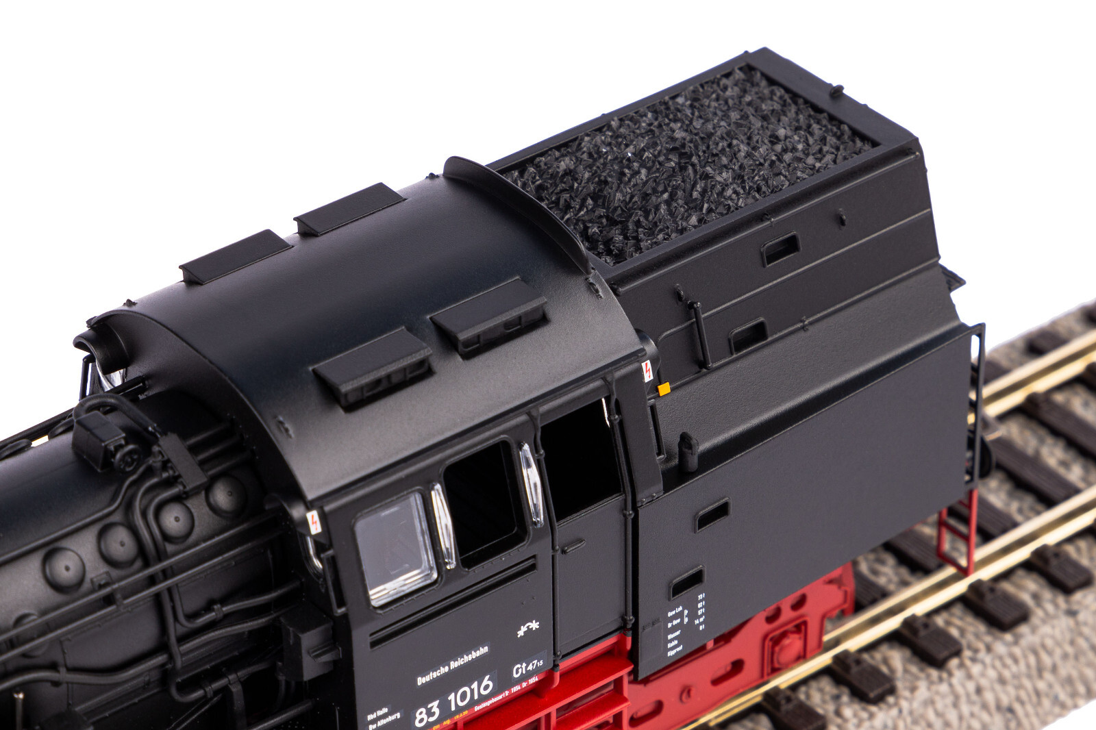 PIKO 50634 Steam Locomotive BR 83 DR Ep 3 Analog NEW OVP 1:87