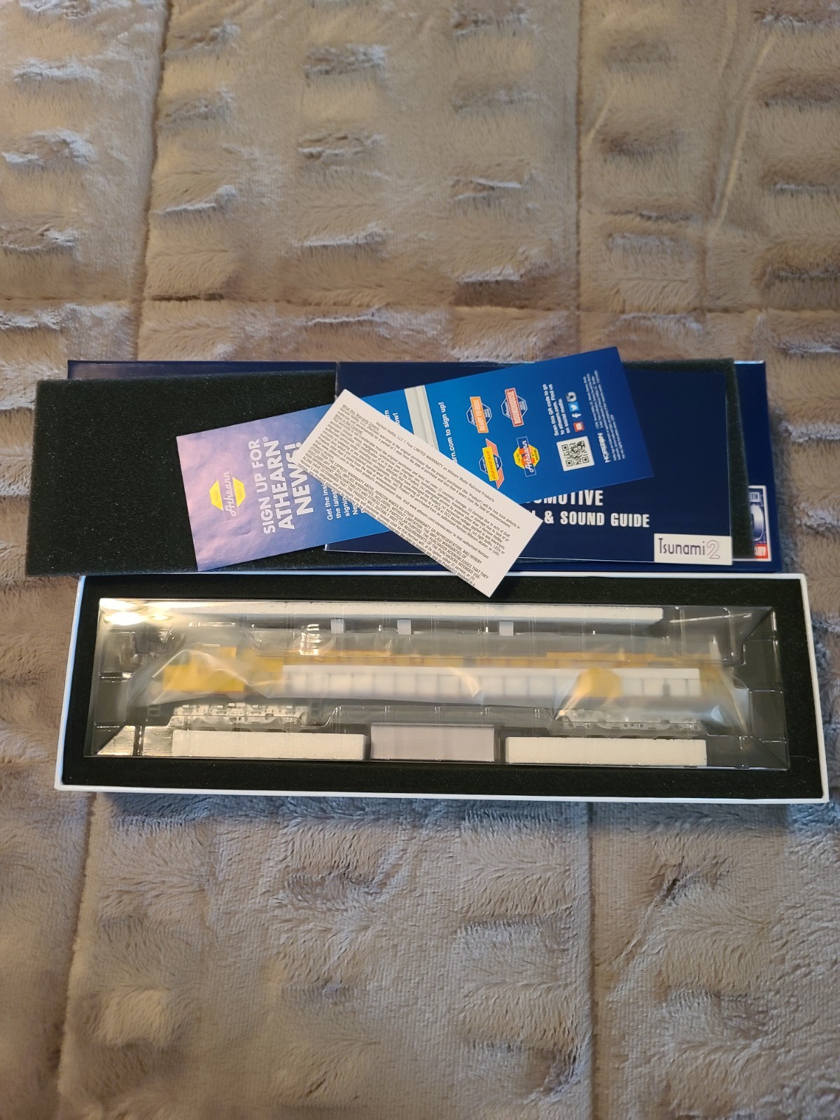 ATHEARN HO EMD DDA40X “Centennial” Union Pacific UP #6924 DCC/SND. SIREN!!!