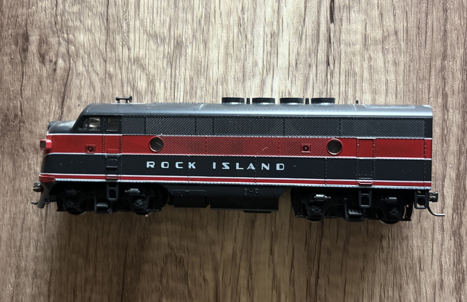 HO Stewart Hobbies 8530 Rock Island F3A Powered Diesel Locomotive Engine Tested