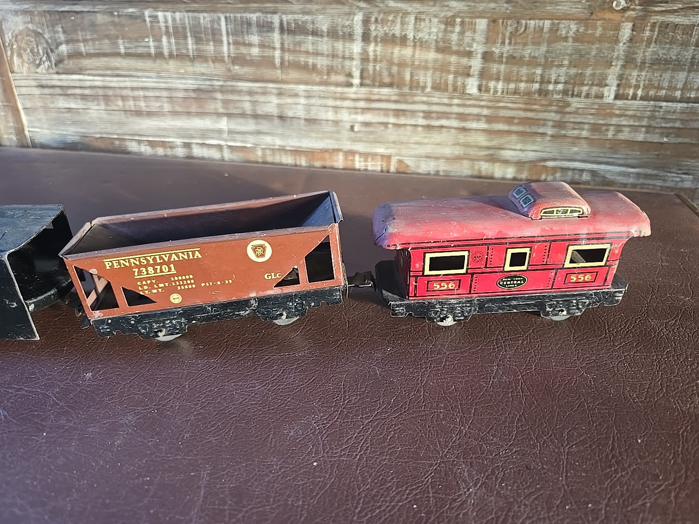 Vintage Marx Wind up locomotive O Gauge New York Central USA + 2 Cars