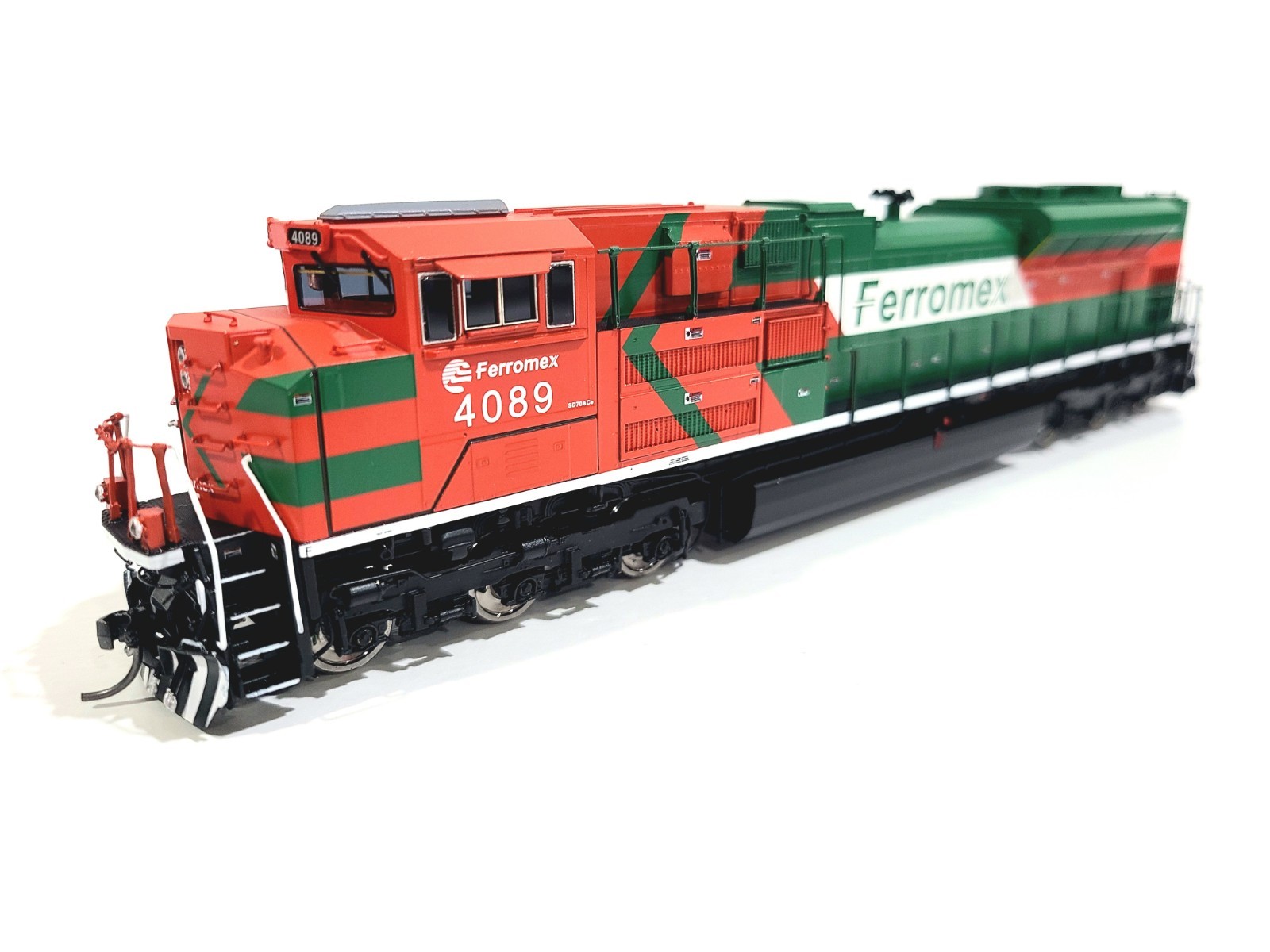 Division Point FXE SD70ACe Ferromex Iso Cab #4089 HO Brass Model #DP-2404.1 DCC