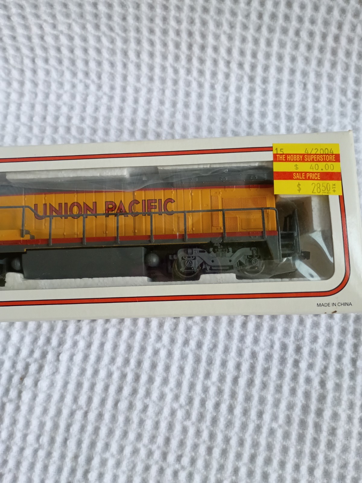Bachmann HO Union Pacific B23/B30-7 Diesel Locomotive No. 124 11103