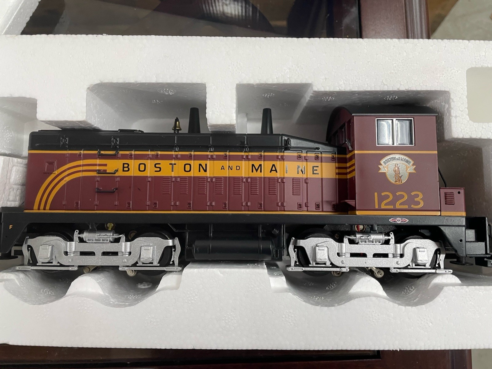 Atlas 6125-1 Boston & Maine SW-9 Diesel Switcher AS-IS