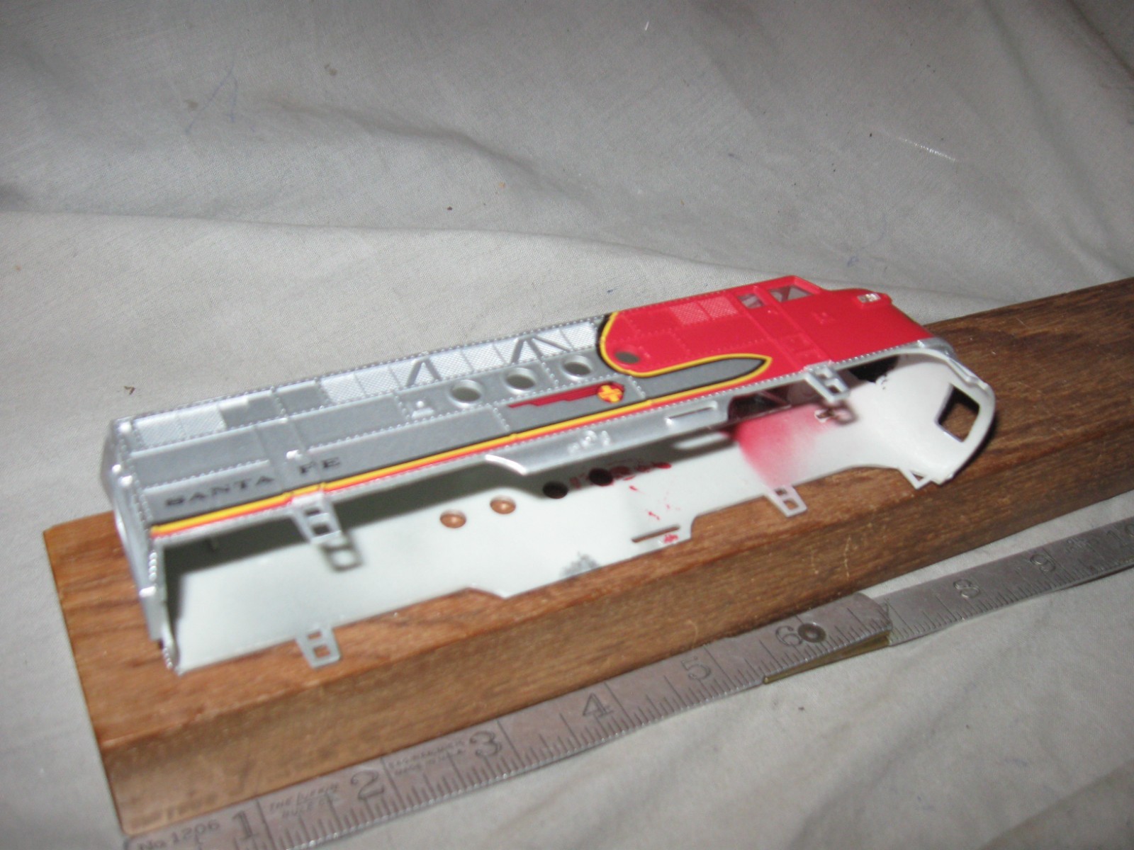 X4007 HO UNKNOWN SANTA FE RR EMD FT DIESEL LOCO BODY SHELL