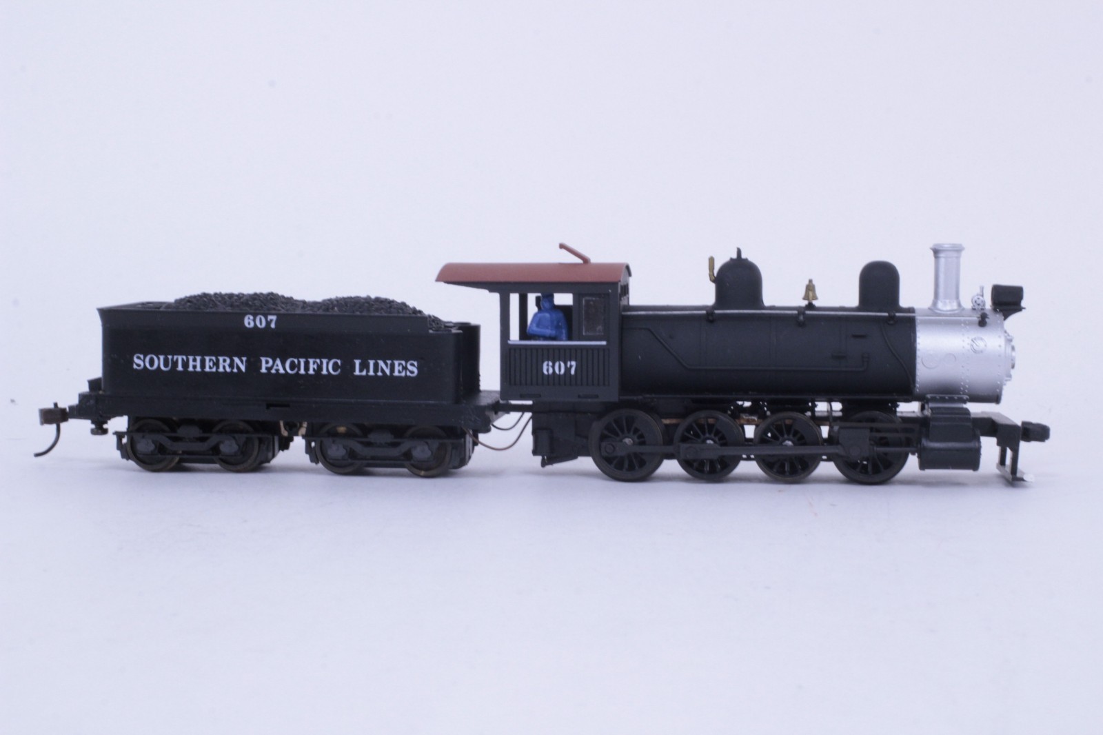Model Power HO Scale Southern Pacific #607 0-8-0 DC Powered Locomotive