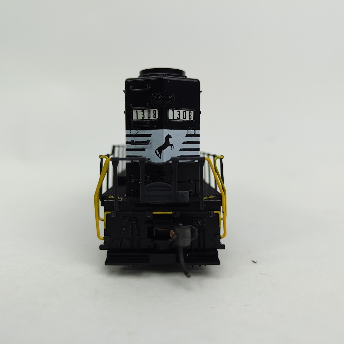 KATO HO Scale EMD GP35 Phase 1a Norfolk Southern #1308 W/O DB Locomotive 37-034