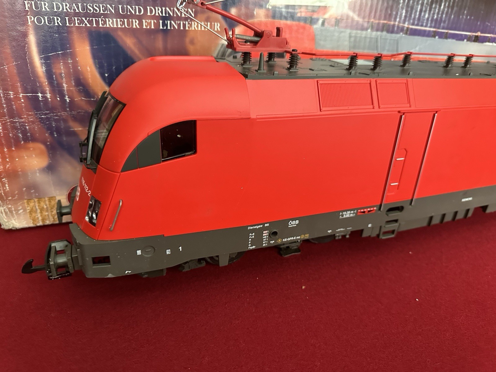 Piko 37412 Taurus OBB Electric Locomotive With Box