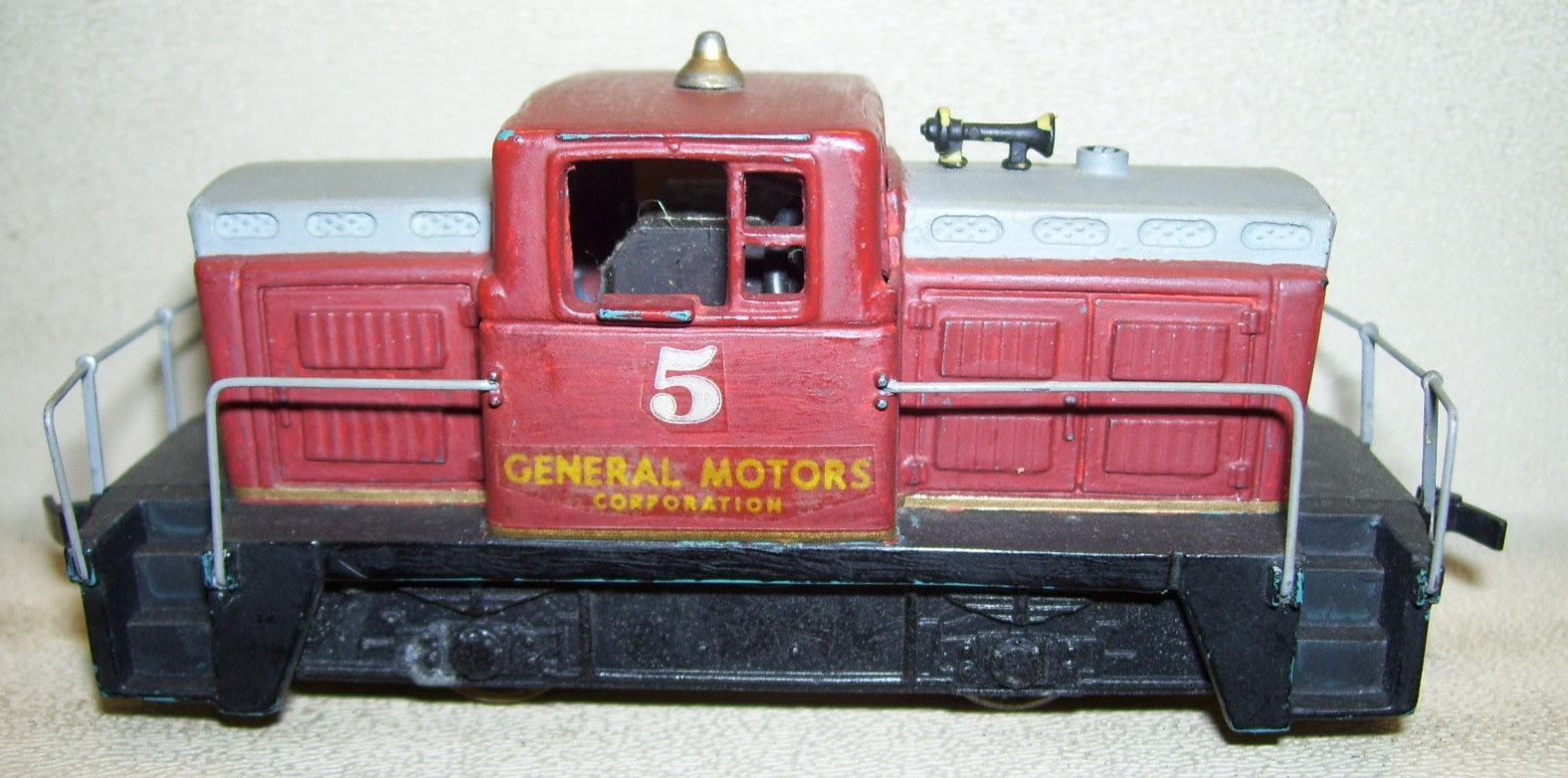 Mantua Tyco HO General Motors Plymouth Industrial Switcher #5 in Excellent Cond.