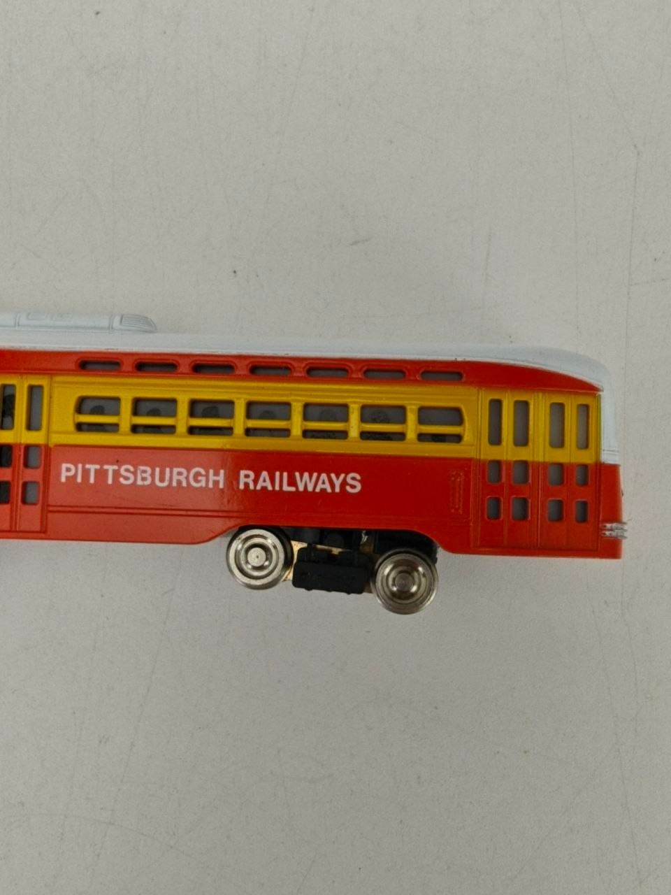 Bachmann Streamline PCC Trolley 1451 Pittsburgh Railways HO Box Tested READ