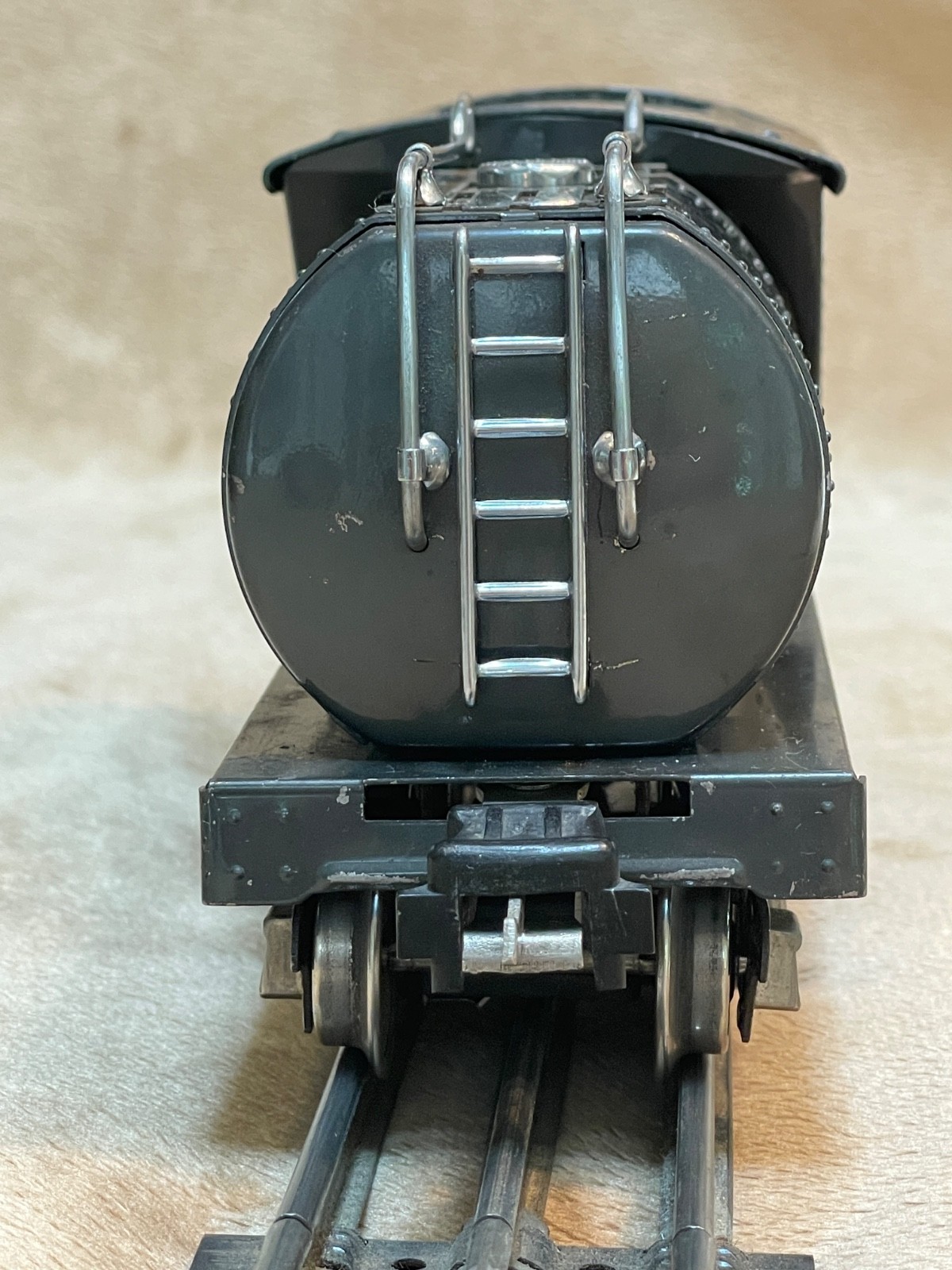 Lionel prewar 763-E Hudson locomotive with 2263W Tender. Spectacular, runs well