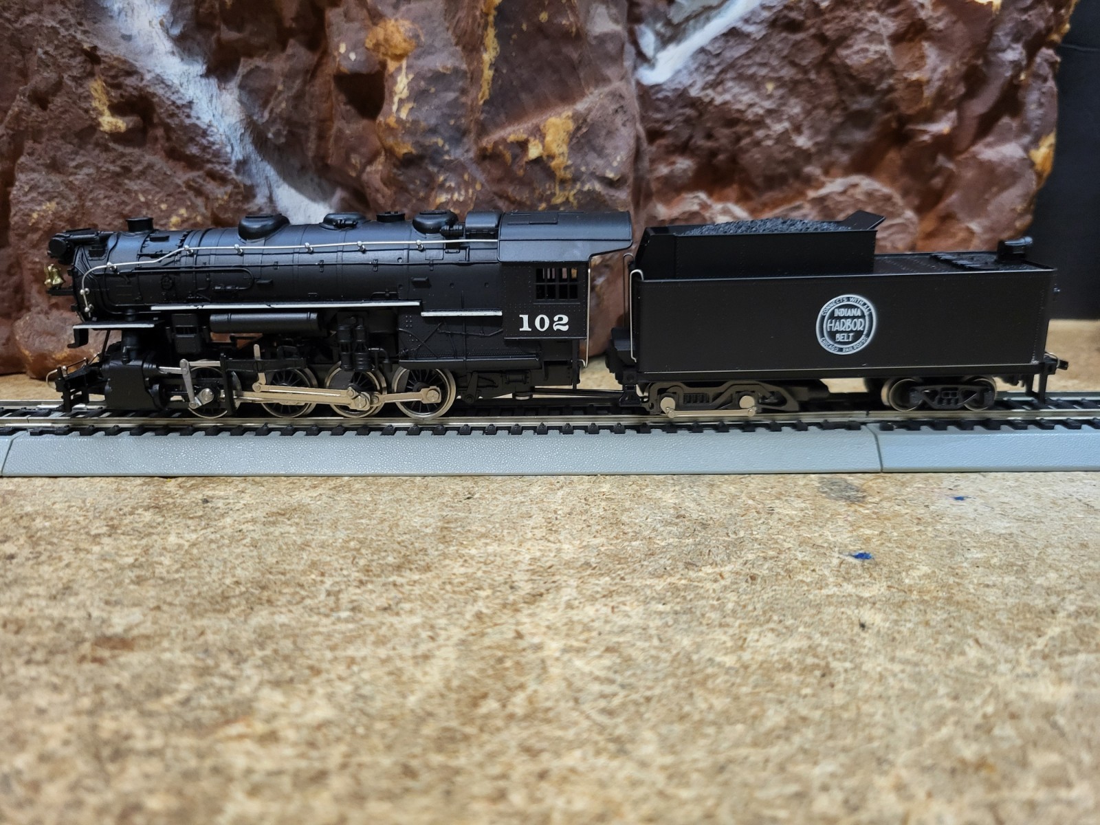 AHM 5083 HO Scale 0-8-0 Locomotive Indian Harbor Belt #102, $7/$3/$15 Ship