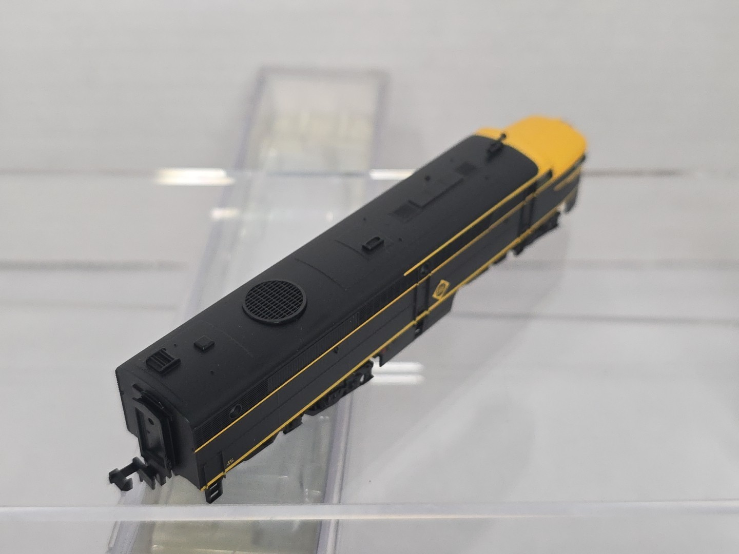 Life Like N Scale 7054 Erie 857 Alco PA Diesel Locomotive Ex/Box Runs Well Read