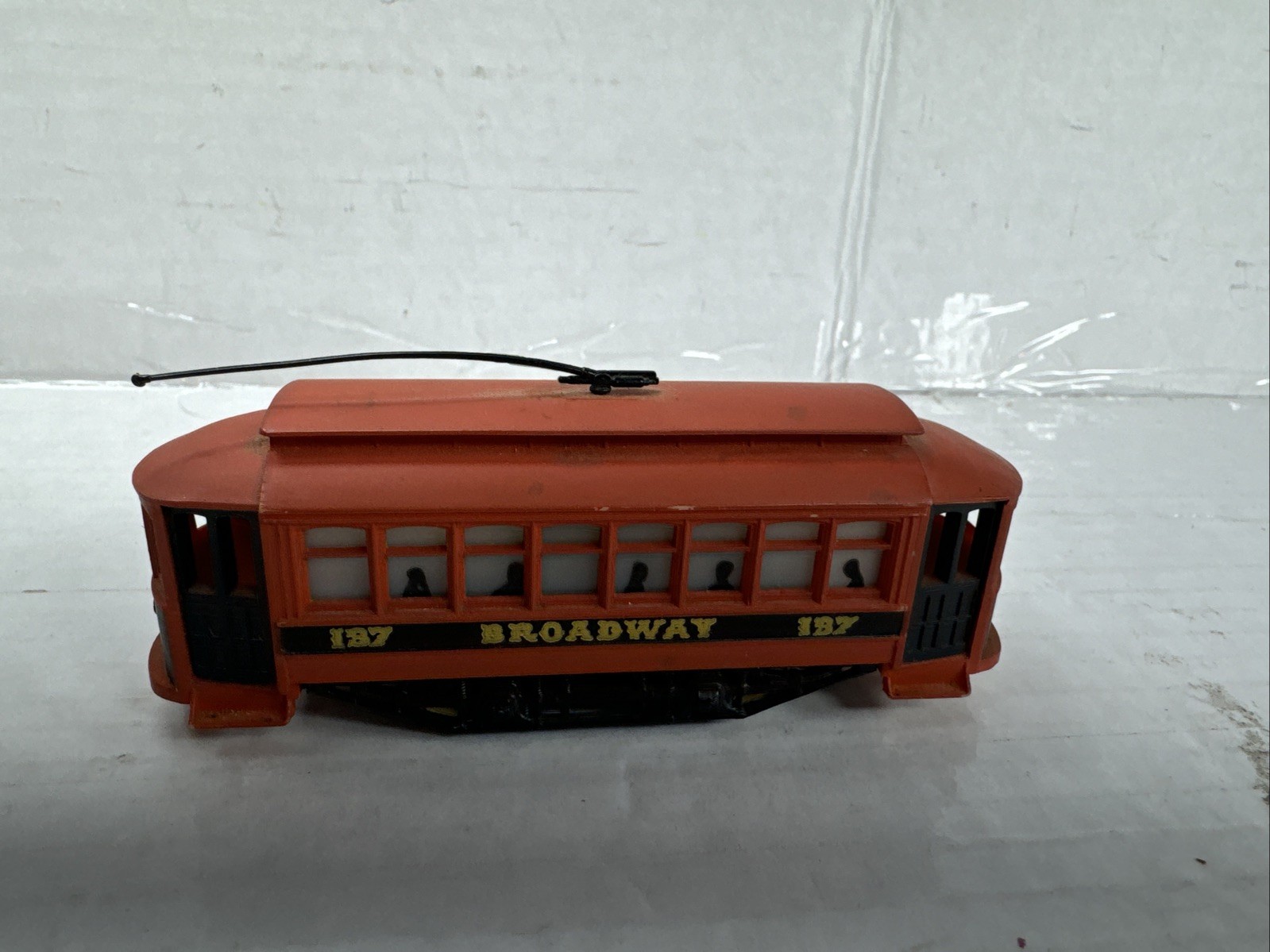 Bachmann Ho Scale #137 Broadway Trolley Powered For Train Set Layout